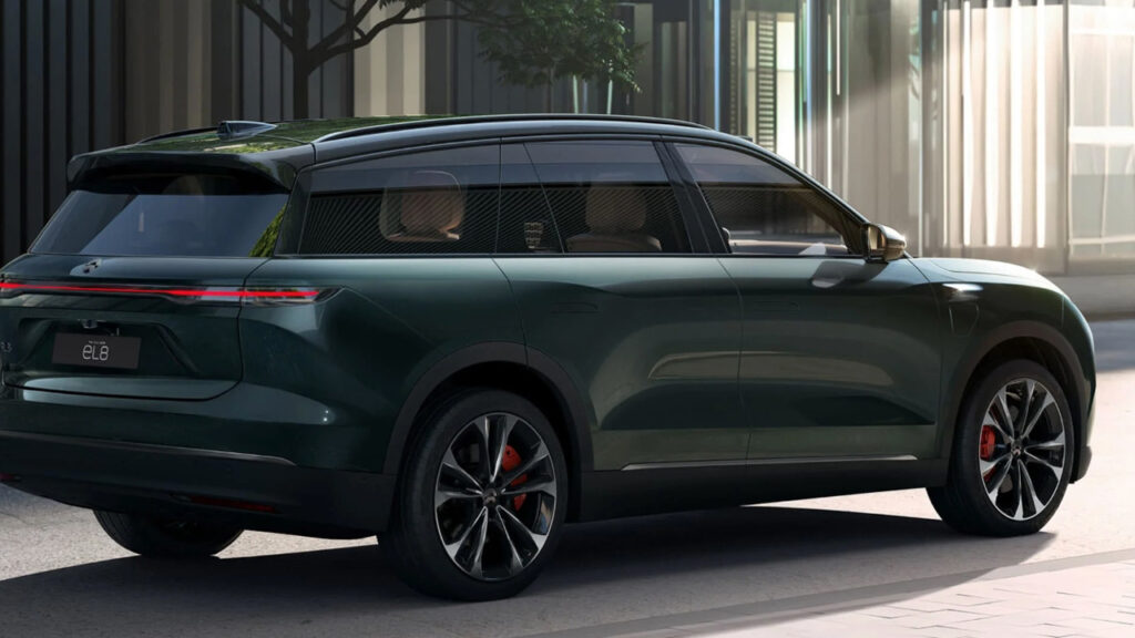 NIO EL8: Specs, Perks & Tesla, BMW Comparison Electric SUVs