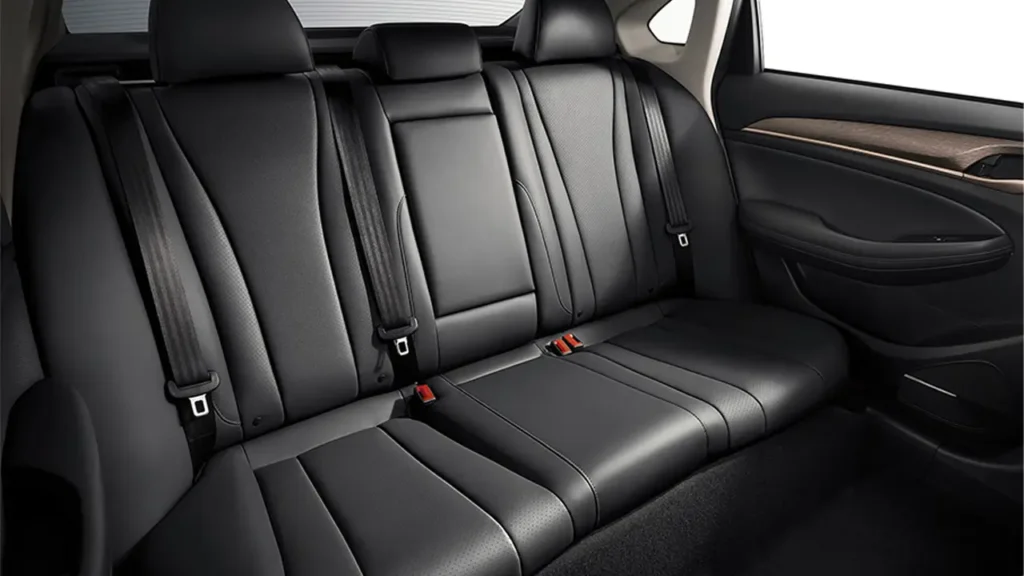 GAC GA6: 169 hp, 6.3 L/100 km, $25K. See specs and how it beats Toyota Camry & Honda Accord!
