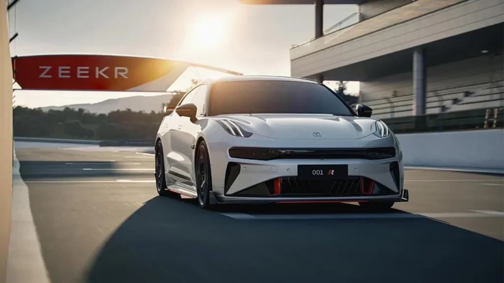 Zeekr 001: 544 hp, 620 km range, $55K. See specs and how it beats Tesla Model Y & BMW i4 in style and performance!