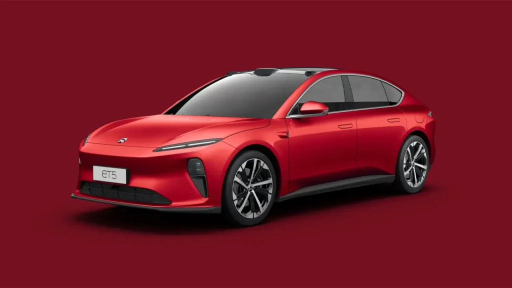 Explore the NIO ET5 2025: a premium electric sedan with 600 km range, advanced tech, and sleek design. Ideal for eco-conscious drivers.