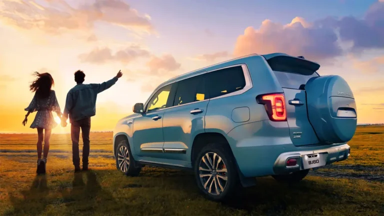 Chinese cars for adventure: blue BAIC BJ60 SUV