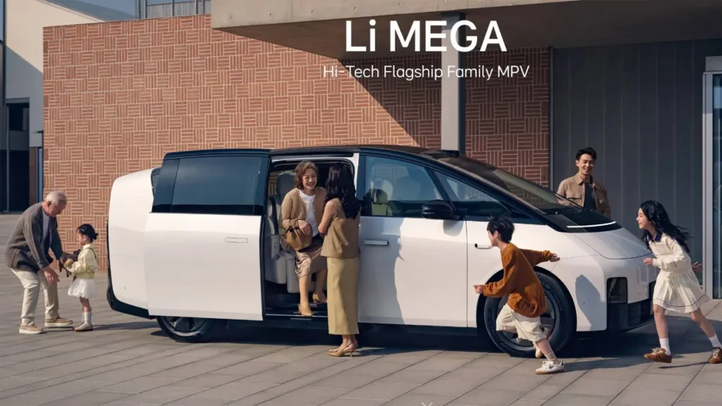 Li MEGA electric minivan — high-comfort family vehicle