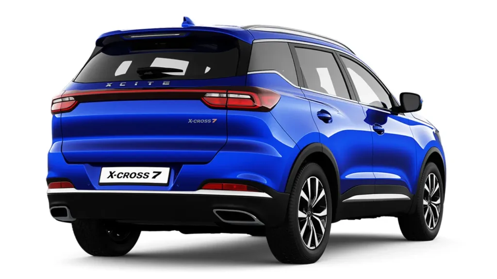 Rear side view of X-Cross 7 SUV rivaling Chery Tiggo 8 Chery Tiggo 8 Pro Max vs X-Cross 7
