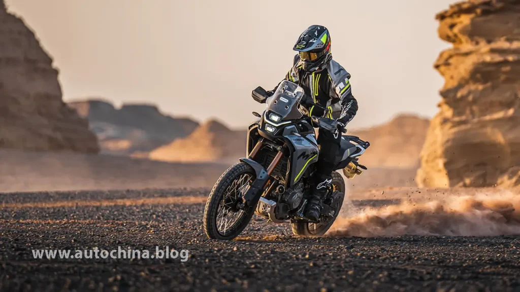 CFMOTO 450MT