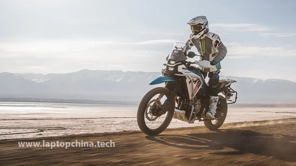 CFMOTO 450MT