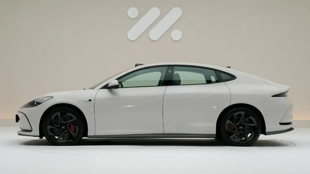 IM Motors L6: semi solid state battery, 900V hype and 1000 km range | AutoChina IM Motors L6