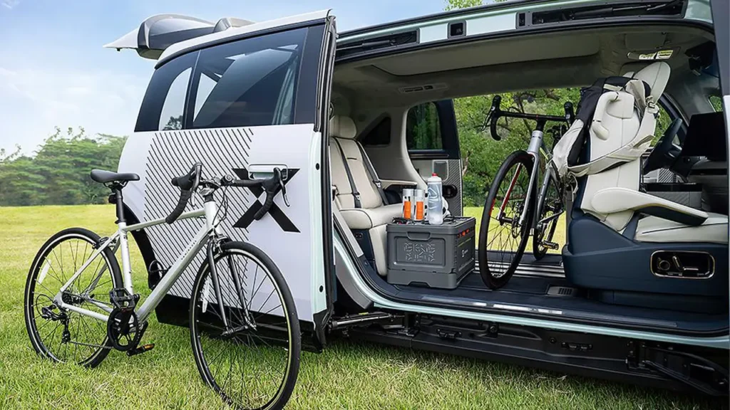 Cars with Swivel Seats: Zeekr MIX and the Era of “Living Room” | AutoChina cars with swivel seats