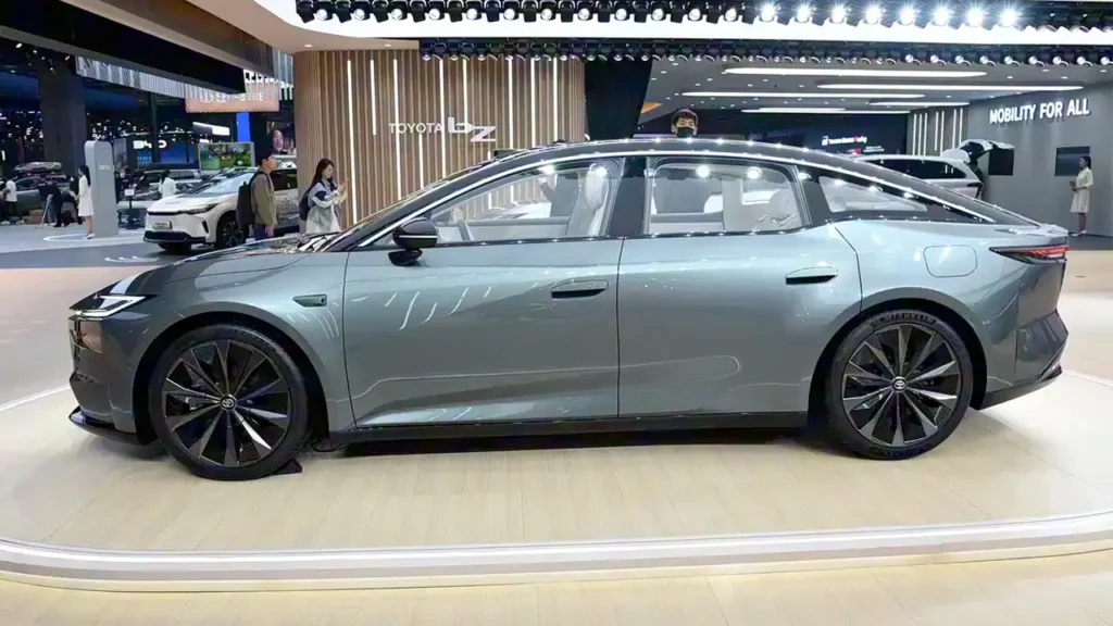 Toyota bZ7 Huawei HarmonyOS integration