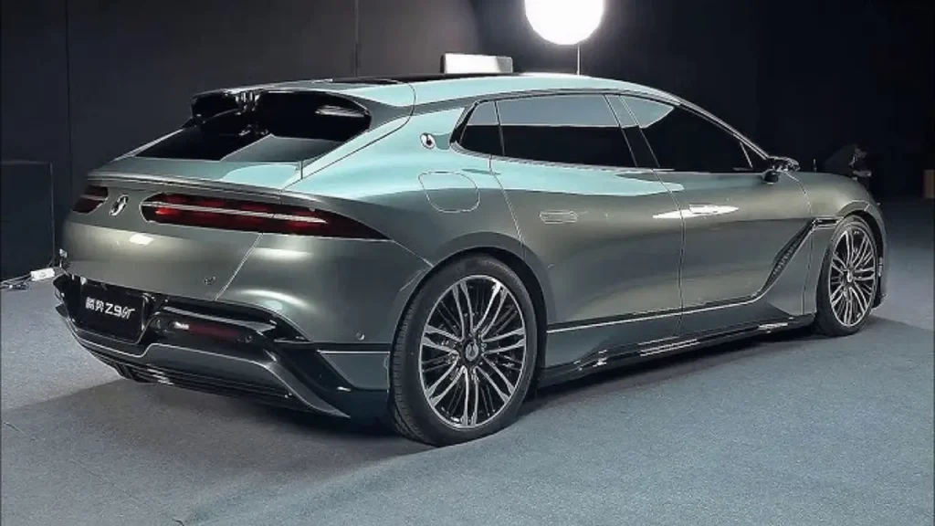 Denza Z9 sedan specs