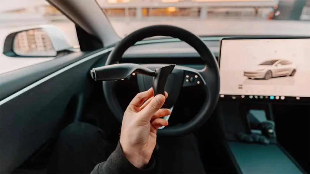 stalkless steering wheel safety