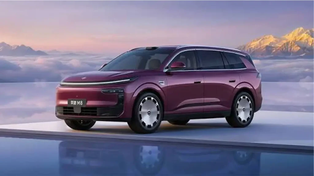 Dongfeng eπ M8